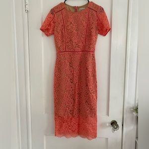 MIDI dress lace detail - tan lining to the knee